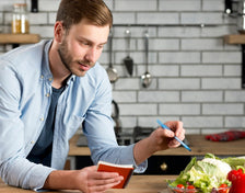 The Connection Between Gut Health and Chronic Bloating (Even When You Eat “Clean”)